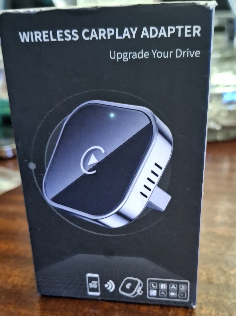 Source Unknown Wireless CarPlay Adapter - Black and Silver